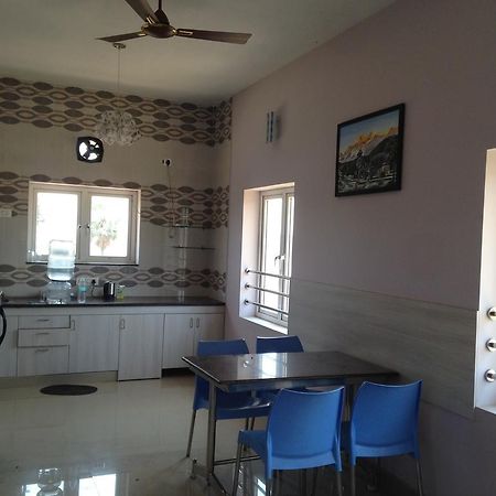 צ'נאי Oyo 4355 Goodland Inn מראה חיצוני תמונה