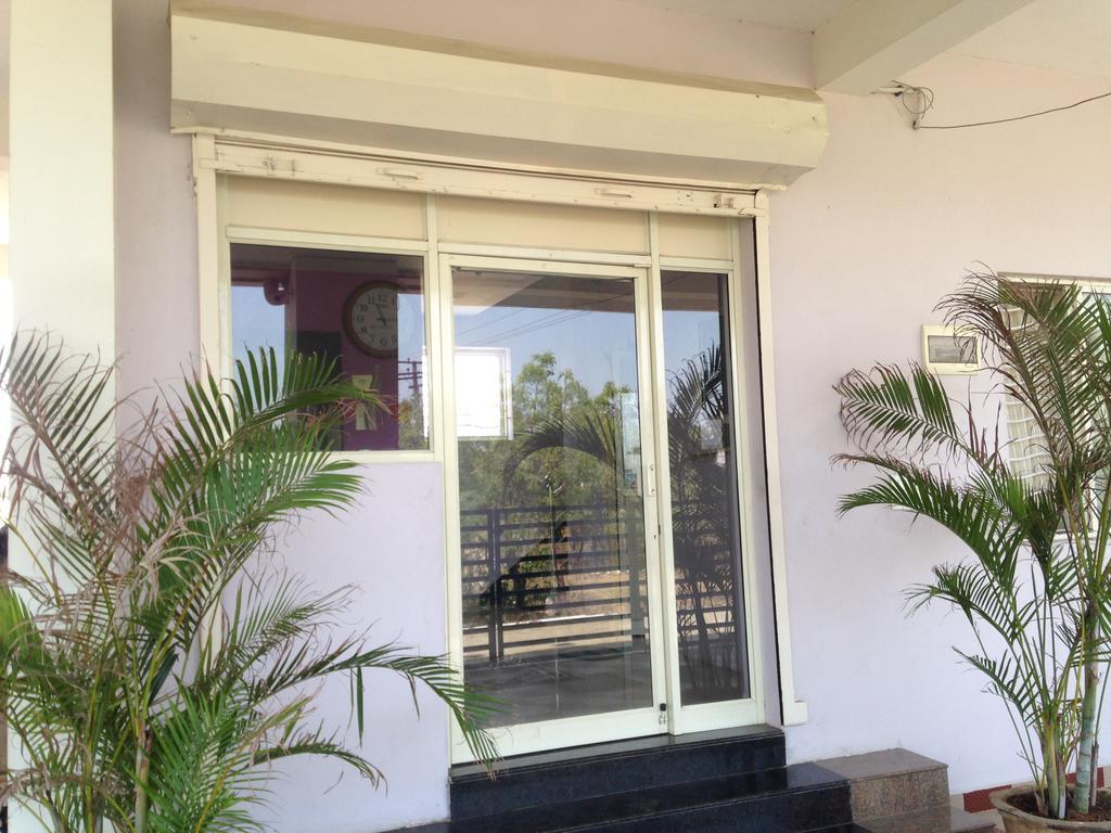 צ'נאי Oyo 4355 Goodland Inn מראה חיצוני תמונה