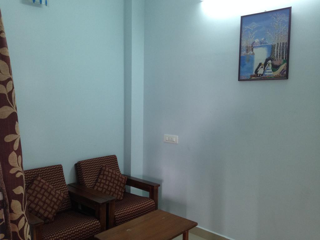 צ'נאי Oyo 4355 Goodland Inn מראה חיצוני תמונה